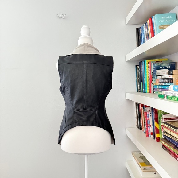Blanc Noir Faux Leather Vest Zip Pockets Black Beige Moto Small - Picture 3 of 9